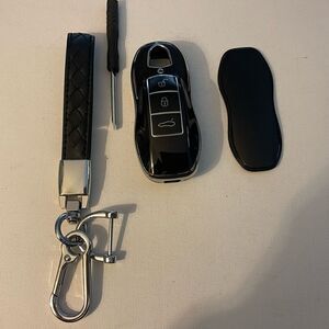 Porsche fob Keychain in Black Leather and fob cover in Black NWT